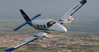 Imagem aeronave Piper Seneca